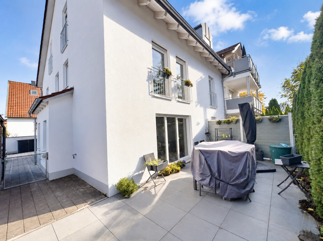 4-Zimmer-Erdgeschosswohnung über zwei Ebenen mit großer Westterrasse!!!, 84030 Ergolding, Erdgeschosswohnung
