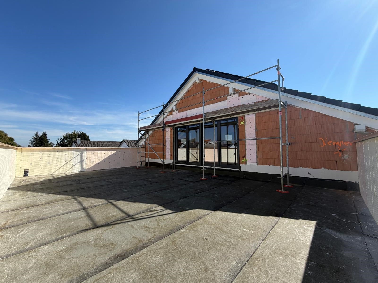 JETZT ROHBAU BESICHTIGEN – 3-Zimmer-Penthouse mit großer Dachterrasse (60 m²)!!!, 84030 Ergolding, Penthousewohnung